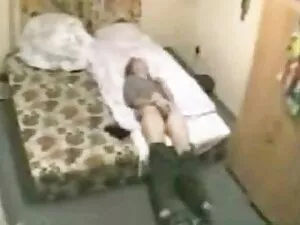 大きなディックとロシアの美しさを持つ男は ...