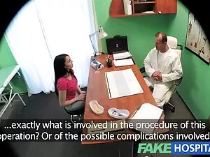 ロシアの女の子は現時点では請求されていま ...