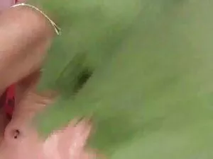 お尻に惹かプライベート会話で赤い美しさ  ...