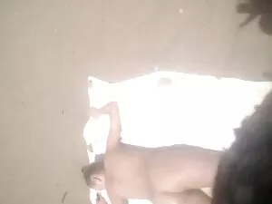 酔っぱらった愚痴は男に二人を見るように頼 ...