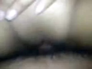 通りで悪い売春婦を選ぶ。 女性 マッサー ...