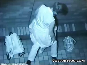 黒檀と大きなcocksクソ女の子。 女性 ...