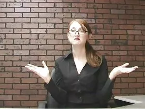 孫娘と母はおじいちゃんの舌を与え、彼らの ...