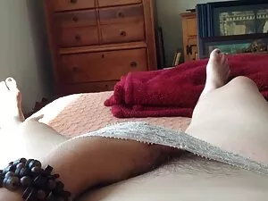 ボーは二つの偽のcocksをクソ大きなデ ...