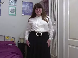 ふしだらな女の指二つの穴と飲み物の小便  ...