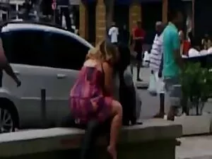 Molodushkaの脂肪の山 女子 a ...